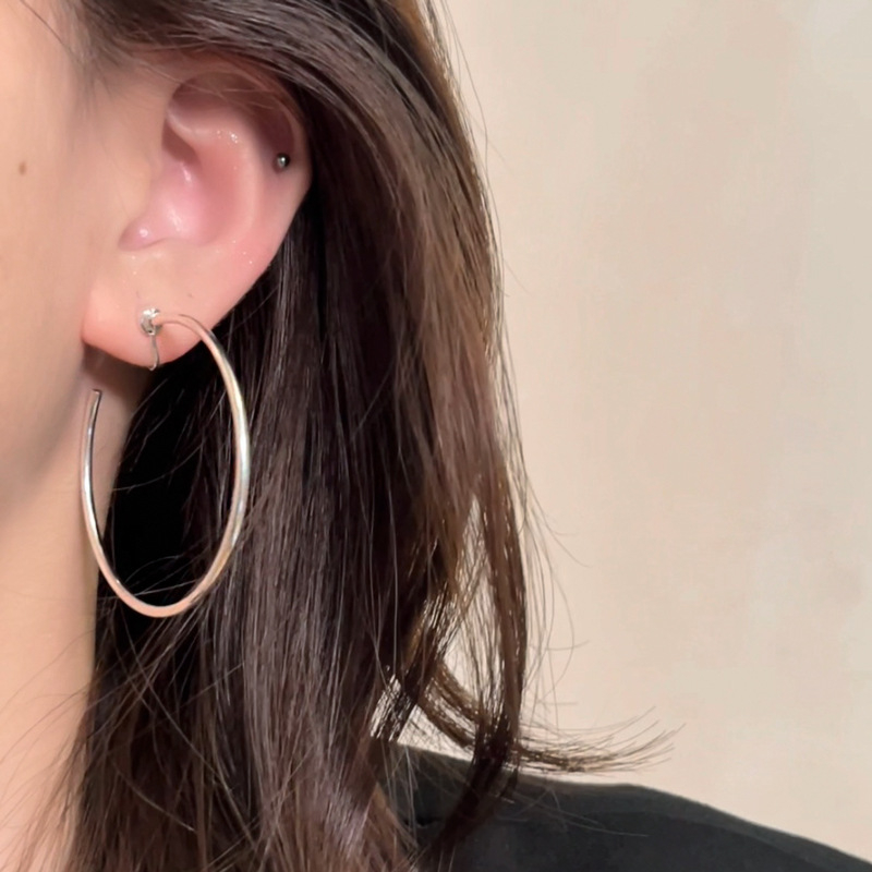Clip-on velike kružne naušnice - bakar, geometrijski stil, elektroplatinirano završno, 925 srebrni post, japansko-korejski stil, Yongyue Jewelry, jesen 2024