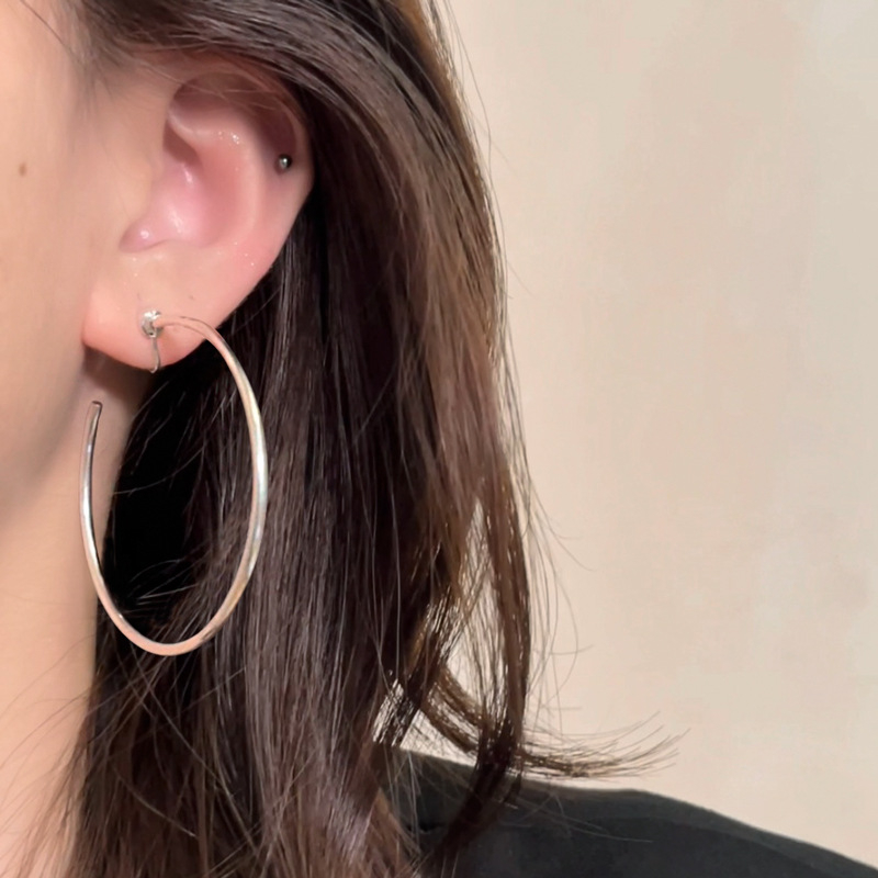 Clip-on velike kružne naušnice - bakar, geometrijski stil, elektroplatinirano završno, 925 srebrni post, japansko-korejski stil, Yongyue Jewelry, jesen 2024
