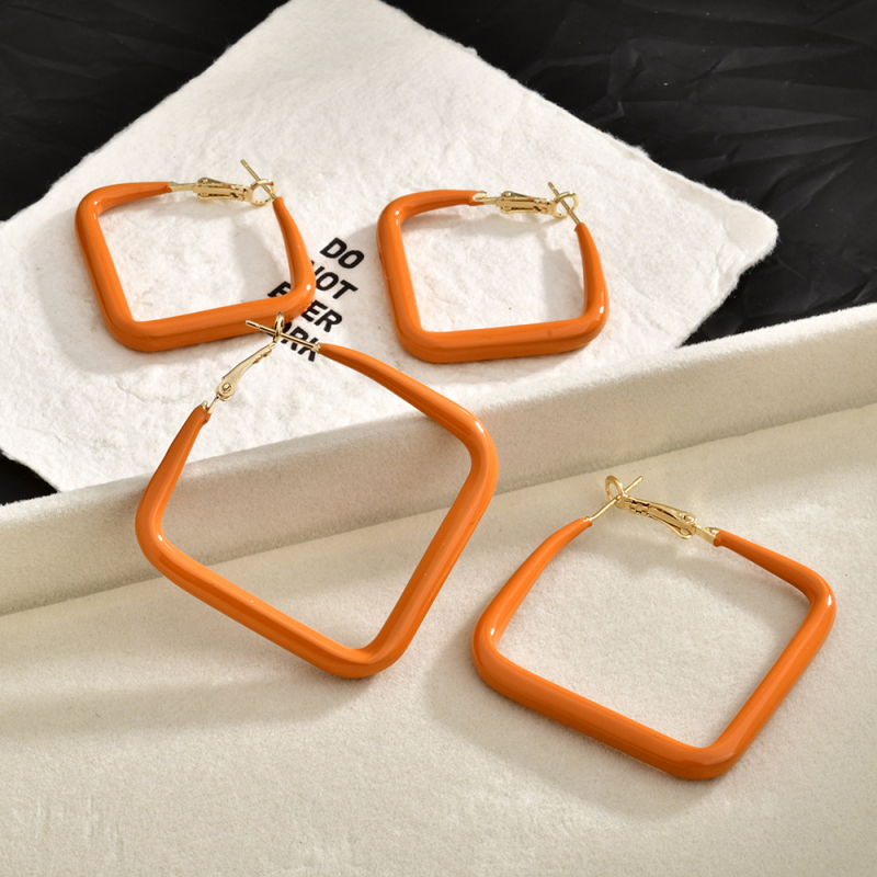 Cercei geometrici pentru urechi, cu acoperire aur din cupru, tehnică drip oil, YiHong, toamna 2025