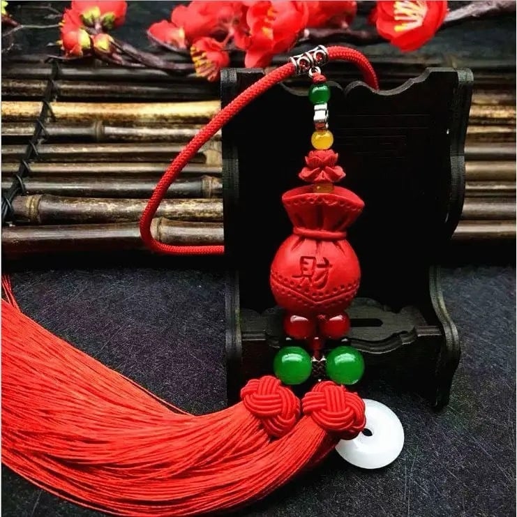 Висулка за автомобилно огледало с двустранен китайски възел — персонализирана декорация за интериор