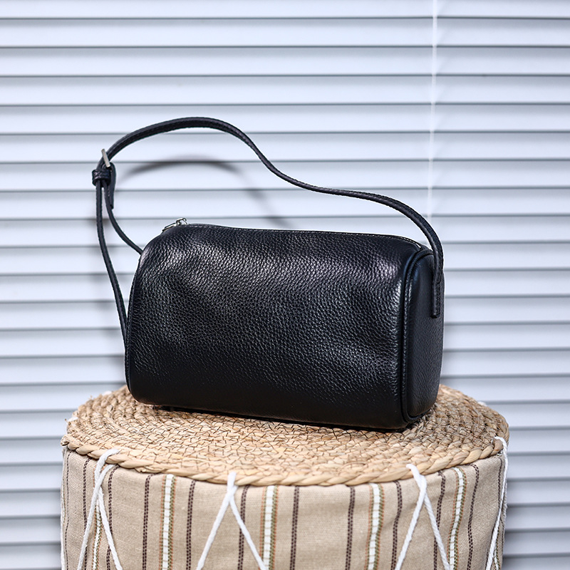 Visokokvalitetna ovčja koža, mini clutch s pretincem za olovke i držačem za olovke, nubuk velur, jastukastog oblika, zatvarač