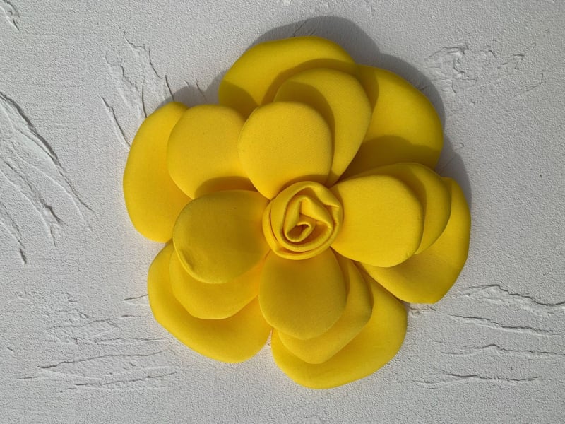 3D textil virág corsage, poliészter rost, női divat stílus, gyártási szám 25012, nyár 2025