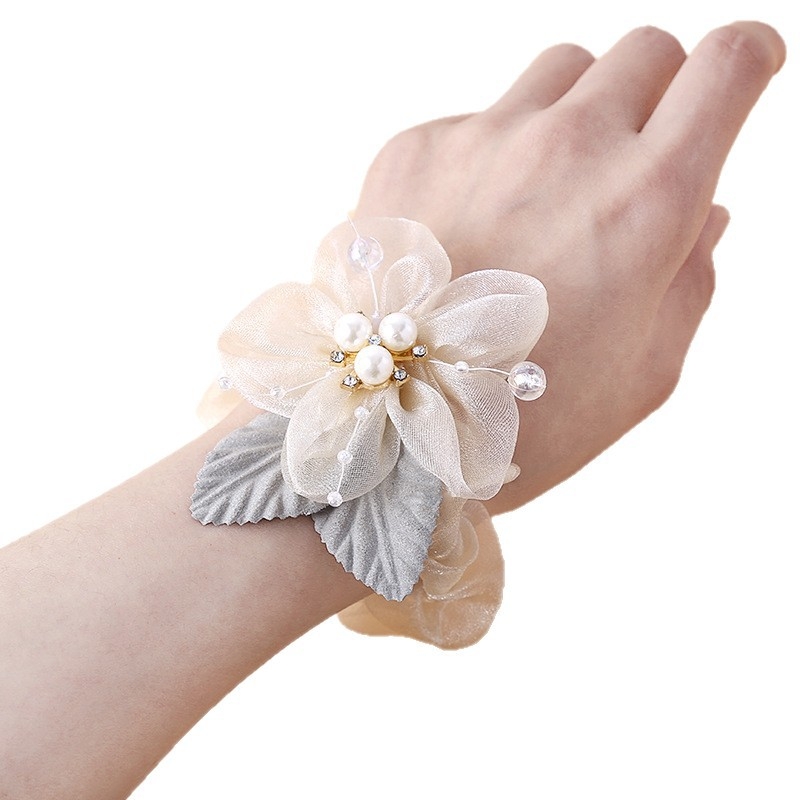 Esküvői csuklós corsage – selyem virágok, Baonan, univerzális stílus, ajándék osztálytársaknak