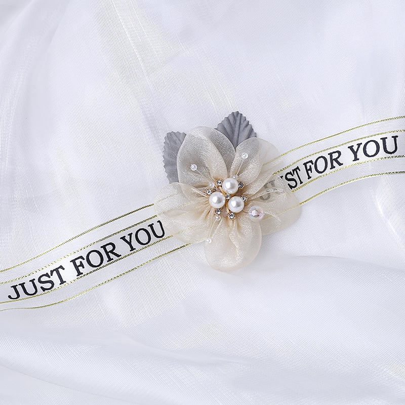 Esküvői csuklós corsage – selyem virágok, Baonan, univerzális stílus, ajándék osztálytársaknak