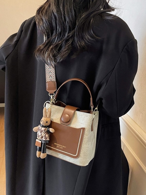 Geantă bucket din PU, stil urban minimalist, formă bucket, închidere cu fermoar, căptușeală poliester