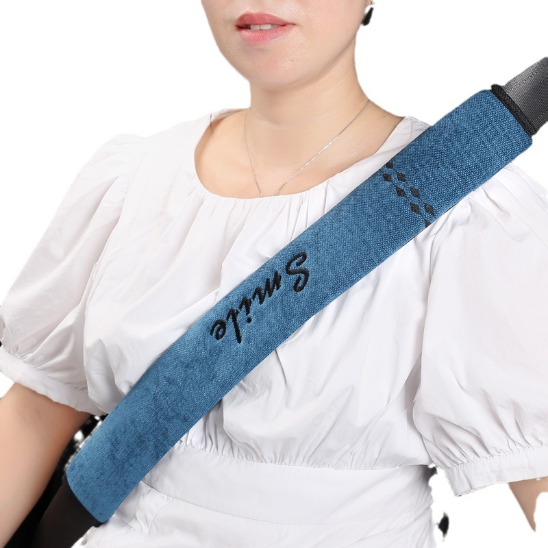 Pernă de umăr pentru centura de siguranță auto, material chenille, marcă Other, accesoriu decorativ, greutate 0,1 kg