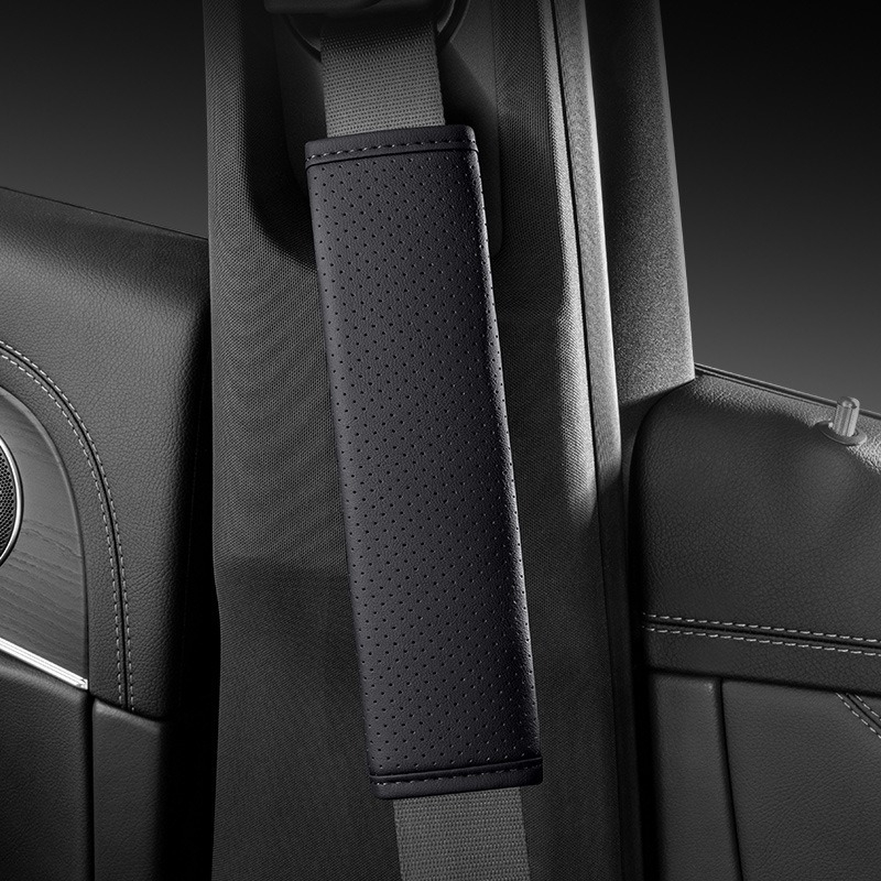 Δερμάτινο προστατευτικό ώμου ζώνης αυτοκινήτου – ανάγλυφος σχεδιασμός, προστασία από ασφυξία, 47 g, εκτυπωμένο λογότυπο