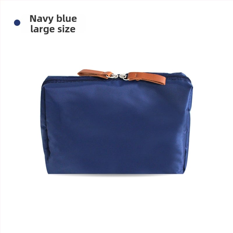 Козметична чанта – урбанистичен минимализъм; полиестер, без подплата; дишаща, водоустойчива и подходяща за съхранение; унисекс