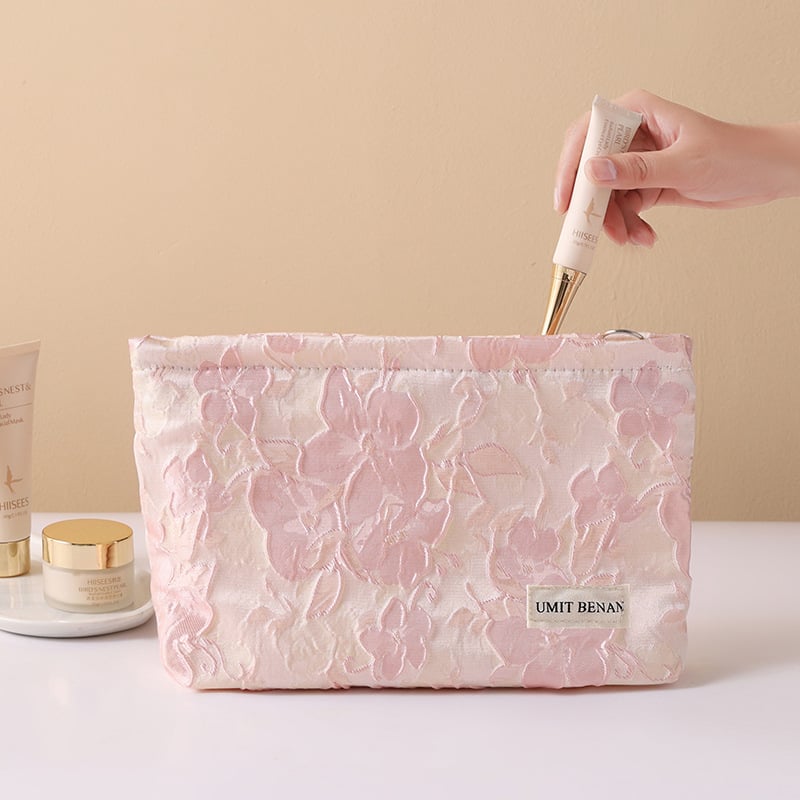 Чанта за козметика - преносима (Памучно-ленена материя; Флорална бродерия; Подплата от платно; За ежедневна употреба)