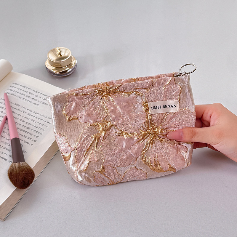 Чанта за козметика - преносима (Памучно-ленена материя; Флорална бродерия; Подплата от платно; За ежедневна употреба)