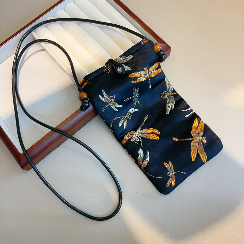 Torbica za mobitel od brokata u književnom kineskom stilu, crossbody remen, vertikalni dizajn