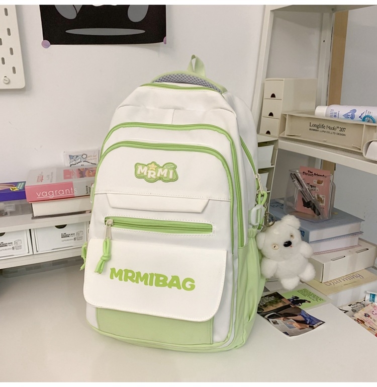 Unisex nylon ruksak, vodootporan, kompatibilan s 14-inčnim prijenosnikom, zakrivljene naramenice