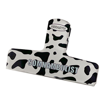 Jegyzetklip — Zhe Friends, műanyag, 2023-07-01-től elérhető.