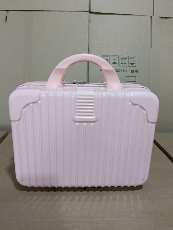 Козметичен калъф с разширителен слой – ултралек ABS, 720 г, универсални колела, цип за отваряне