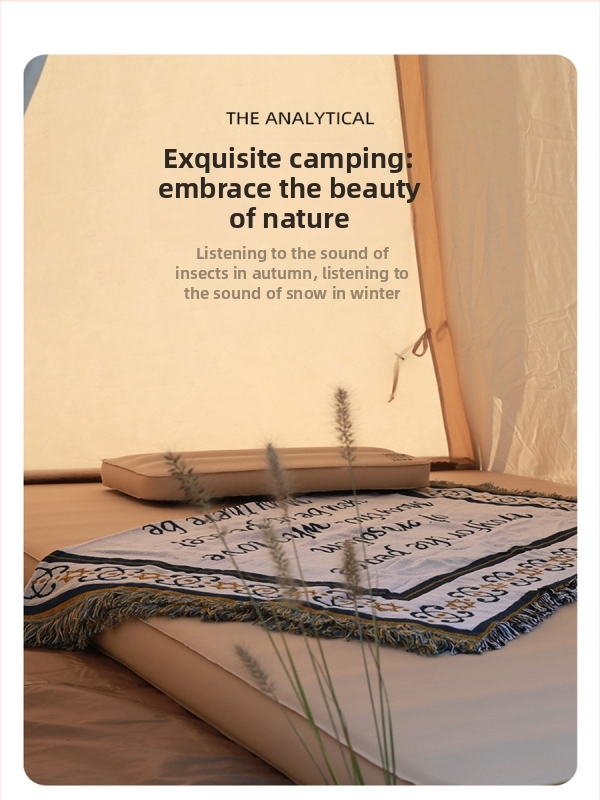 Savarankiškai pripučiamas kempting lova vienam arba dviem; apkrova 300 kg; svoris 10 kg; paviršius iš TPU 30D audinio.