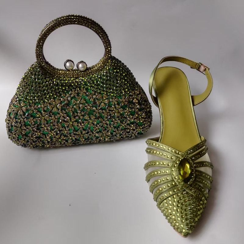 Moteriški odiniai sandalai su atgaline juosta, su kristalais, smailus pirštas