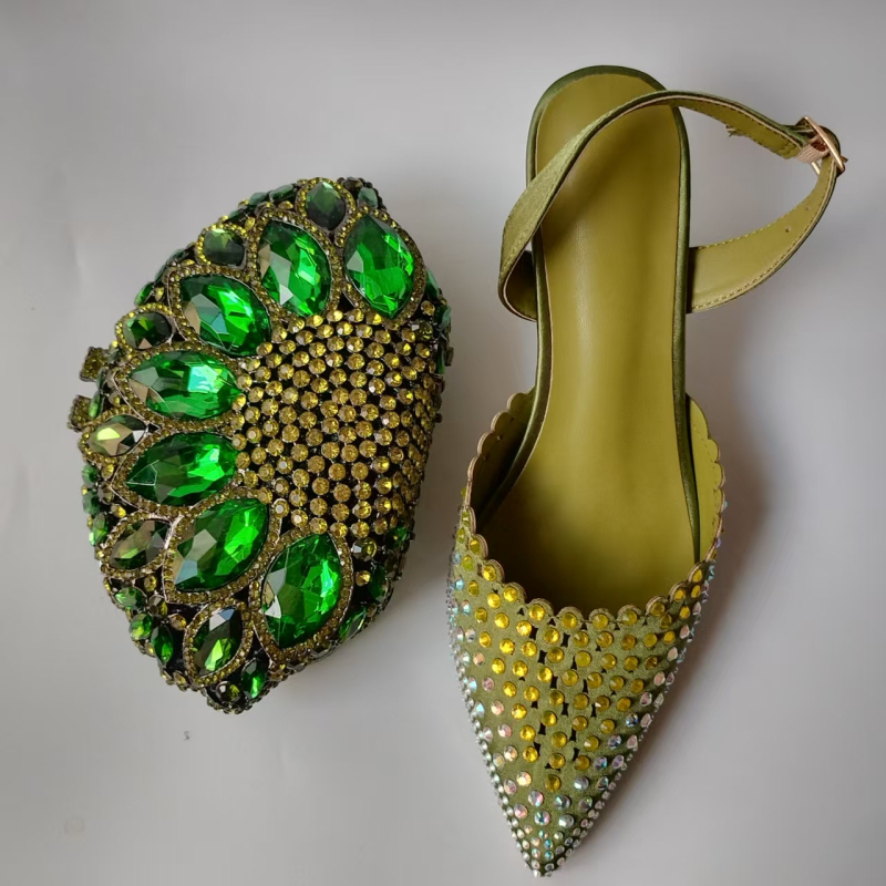 Moteriški odiniai sandalai su atgaline juosta, su kristalais, smailus pirštas