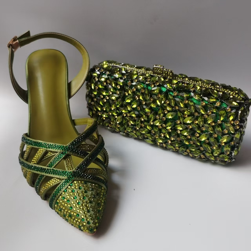 Moteriški odiniai sandalai su atgaline juosta, su kristalais, smailus pirštas