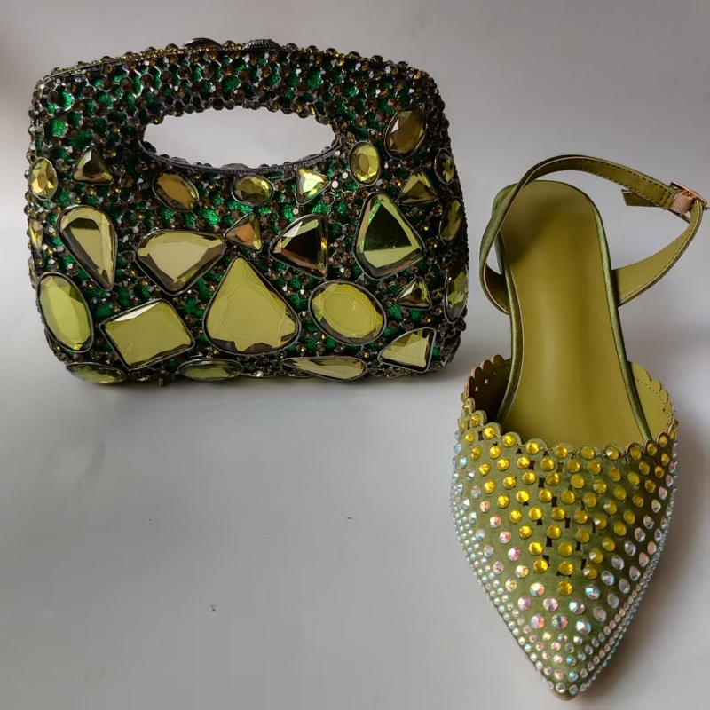 Moteriški odiniai sandalai su atgaline juosta, su kristalais, smailus pirštas