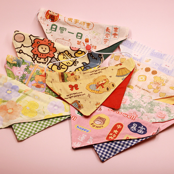 AURORA PET Pamut háromszög kendő háziállatok számára, karikatúra mintával, egész éves viselet