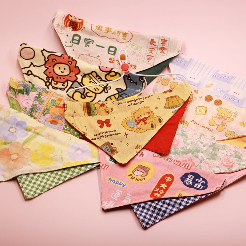 AURORA PET Pamut háromszög kendő háziállatok számára, karikatúra mintával, egész éves viselet