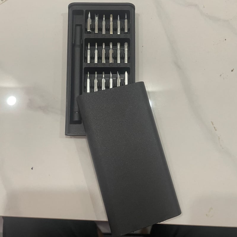 24-в-1 комплект отвертки за електроника — кръстова глава, хром-ванадий стомана, 3 мм битове, метричен формат