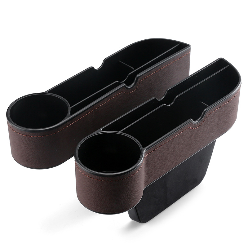 Glabāšanas kaste vietā starp sēdekļiem – āda, ūdensnecaurlaidīga, izturīga pret spiedienu, pakarināms uzstādījums