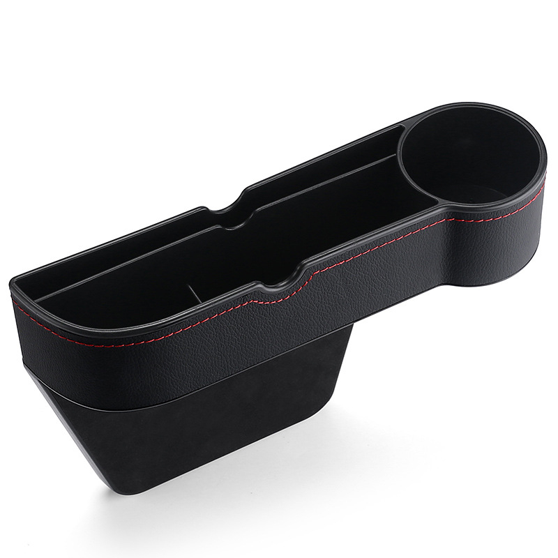 Glabāšanas kaste vietā starp sēdekļiem – āda, ūdensnecaurlaidīga, izturīga pret spiedienu, pakarināms uzstādījums