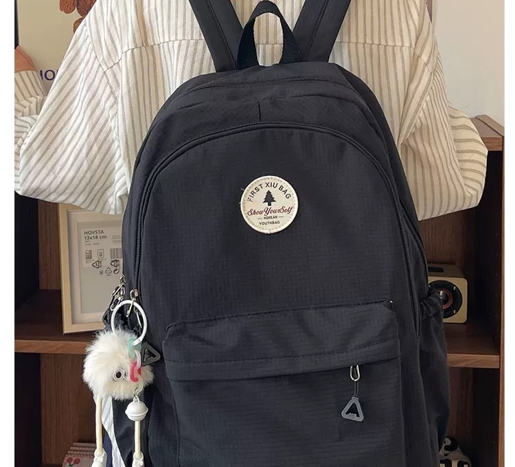 Rucsac unisex din nylon; impermeabil, ultraușor și anti-furt; stil urban minimalist; bretele curbate; căptușeală poliester; potrivit pentru școală și transport laptop (Nylon; Waterproof; Ultralight; Anti-theft; Curved shoulder straps)