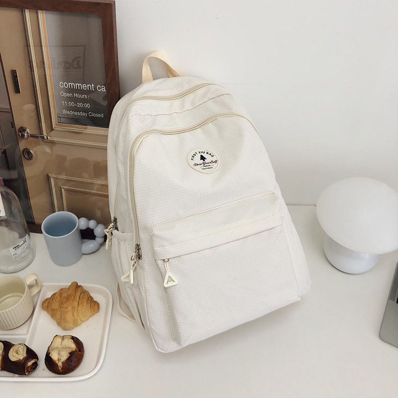 Rucsac unisex din nylon; impermeabil, ultraușor și anti-furt; stil urban minimalist; bretele curbate; căptușeală poliester; potrivit pentru școală și transport laptop (Nylon; Waterproof; Ultralight; Anti-theft; Curved shoulder straps)