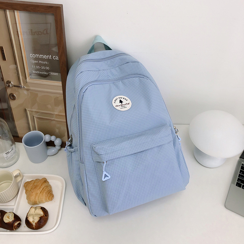 Rucsac unisex din nylon; impermeabil, ultraușor și anti-furt; stil urban minimalist; bretele curbate; căptușeală poliester; potrivit pentru școală și transport laptop (Nylon; Waterproof; Ultralight; Anti-theft; Curved shoulder straps)