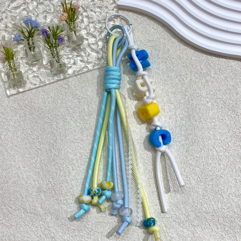 Dopamin privjesak za ključeve s uzicom – poliester, polu ručna izrada, uzorak slova, sladak privjesak za ključeve, ljeto 2025