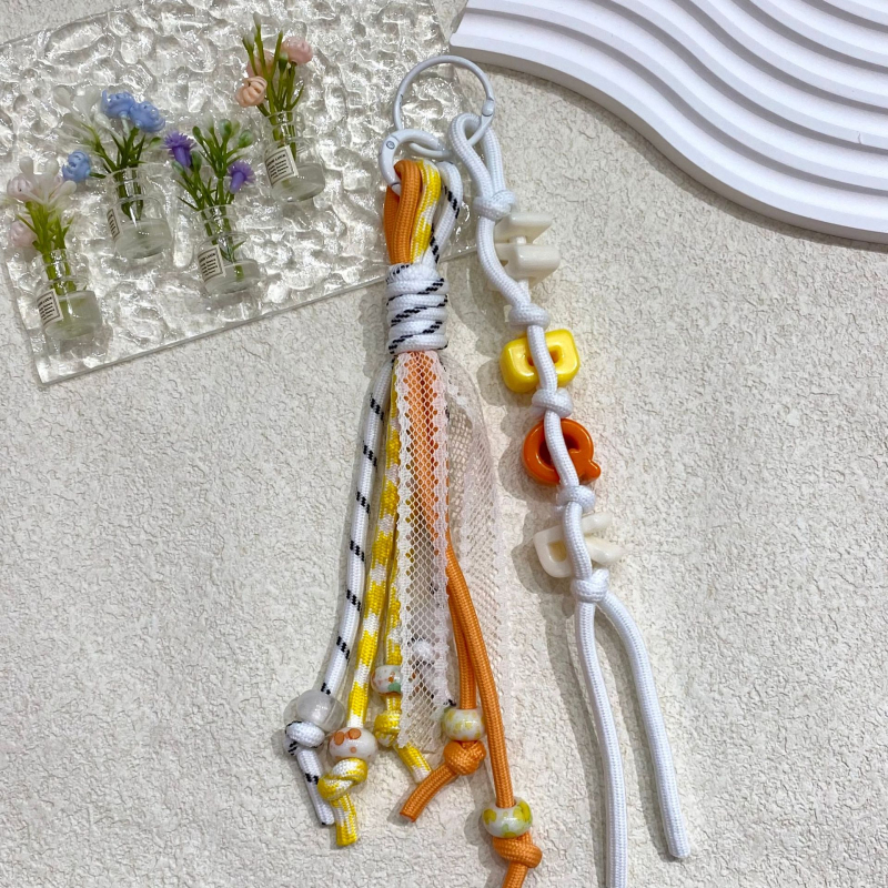 Dopamin privjesak za ključeve s uzicom – poliester, polu ručna izrada, uzorak slova, sladak privjesak za ključeve, ljeto 2025