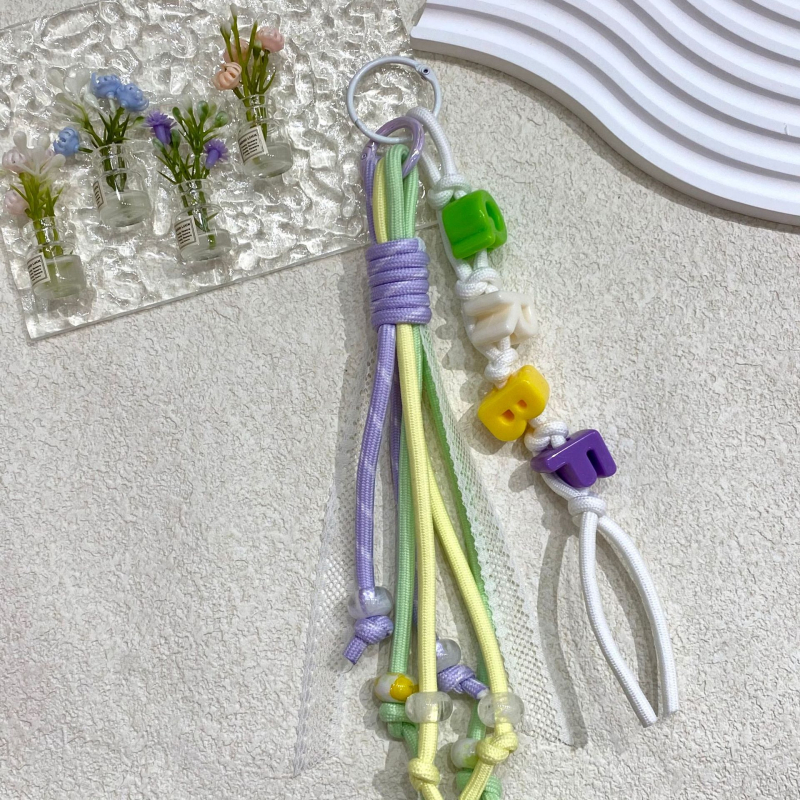 Dopamin privjesak za ključeve s uzicom – poliester, polu ručna izrada, uzorak slova, sladak privjesak za ključeve, ljeto 2025