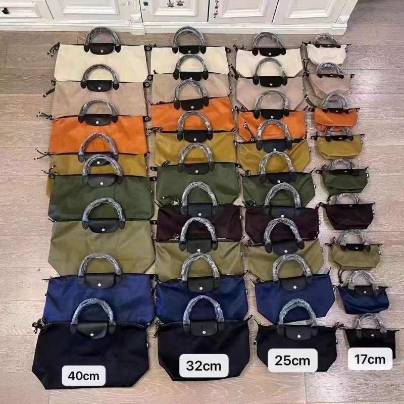 Geantă Tote Dumpling cu capac – piele naturală, formă gălușă, deschidere cu capac, buzunar intern pentru documente