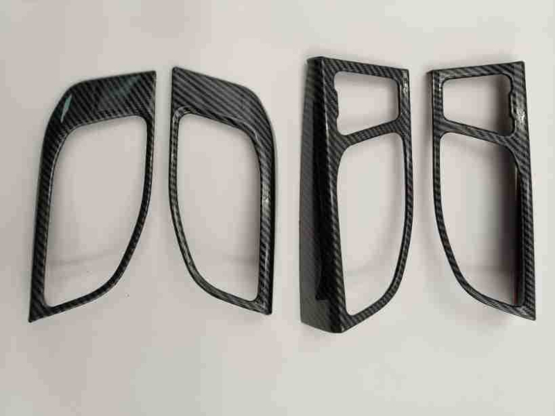 Automobiļu iekšējā plēve – ABS, vienkārša formēšana, skrāpējumu un nodiluma izturīga, saderīga ar Haval Big Dog; piemērota gaisa atverēm, stūres vadības pogām, navigācijas displejam un centrālajam vadības panelim.