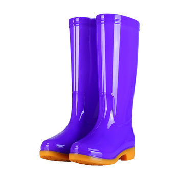 Moterų lietaus batai, aukštas vamzdelis, stora konstrukcija, žemas kulnas 1–3 cm, PVC viršus