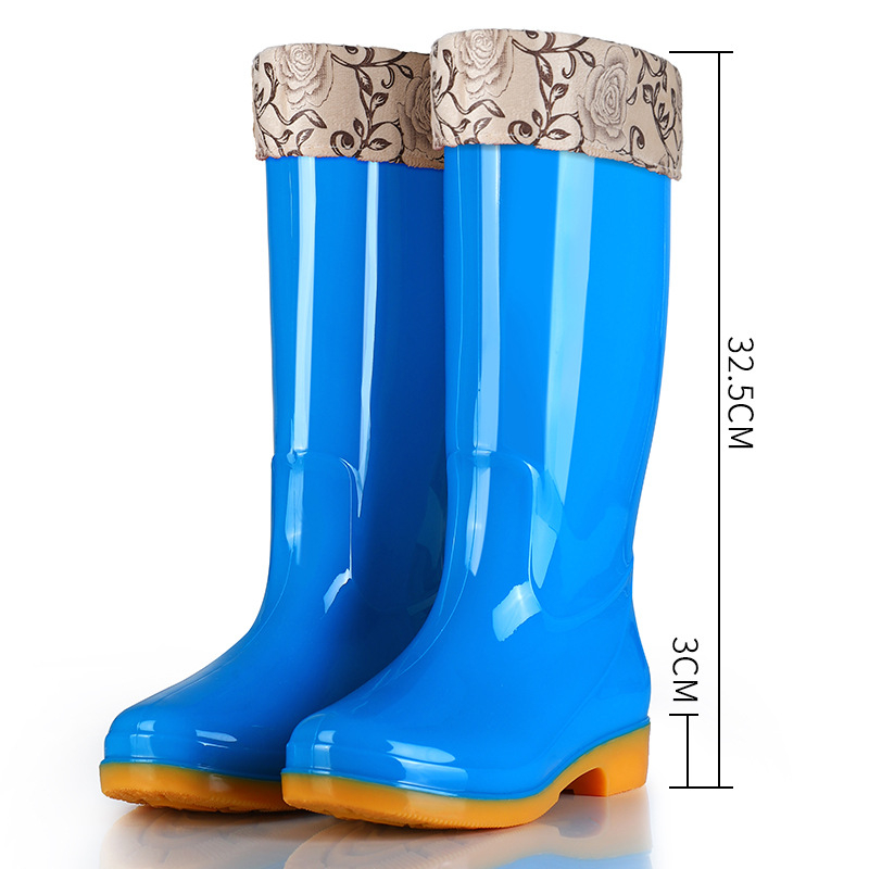Moterų lietaus batai, aukštas vamzdelis, stora konstrukcija, žemas kulnas 1–3 cm, PVC viršus
