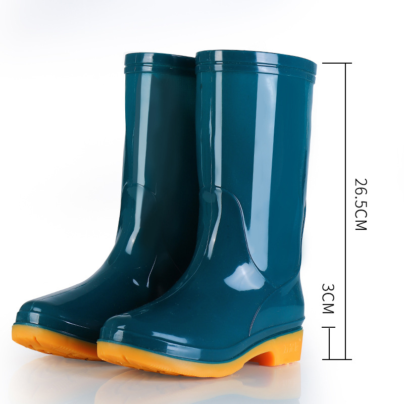 Moterų lietaus batai, aukštas vamzdelis, stora konstrukcija, žemas kulnas 1–3 cm, PVC viršus