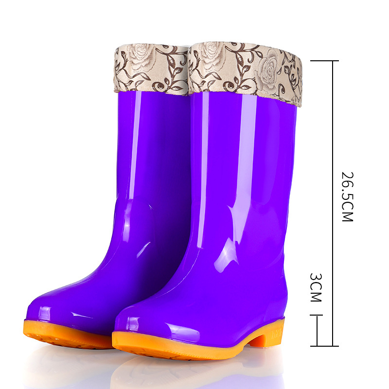 Moterų lietaus batai, aukštas vamzdelis, stora konstrukcija, žemas kulnas 1–3 cm, PVC viršus