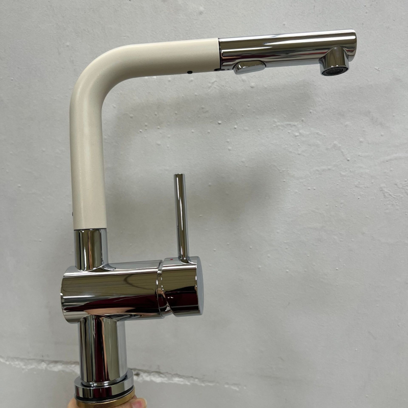 Kuhinjski faucet tri u jednom, bakreno tijelo, povlačni, okretni, promjer ulaza/izlaza 2.0