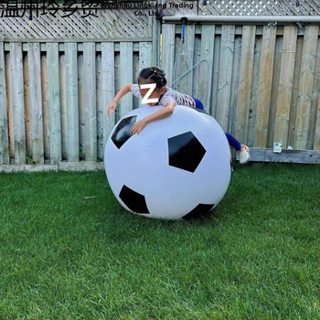 Piepūšama futbola bumba no PVC, šūta ar mašīnas šuvumiem, bez logotipa, vispārējai lietošanai