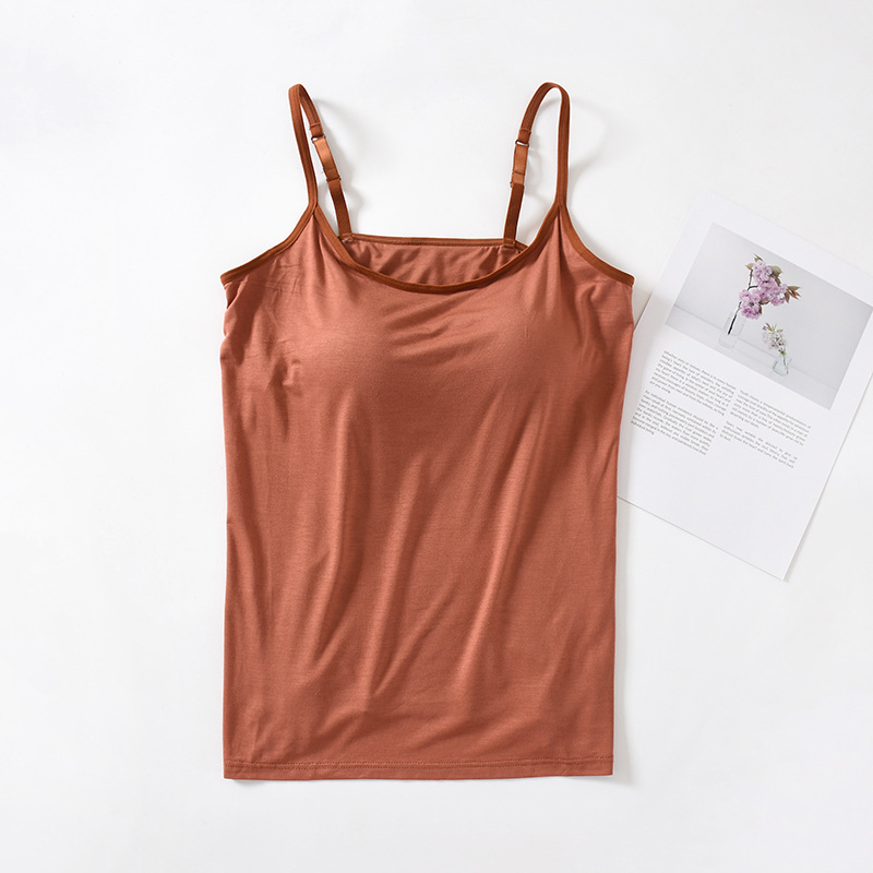 Camisole beépített párnázott kosárral; Modal anyag; 90–95% viszkóz; Sling pántok; mély kivágás