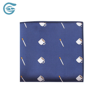 Kabatas dvielis ar pielāgojamu ziedu rakstu, poliestera pavedieni, drukāšana