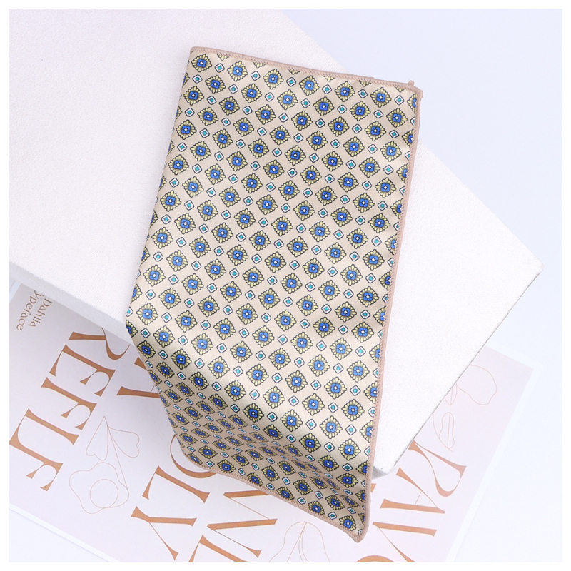 Kabatas lakatiņš jakai – poliestera diegs, monohromatisks raksts, druka, poliestera oderes