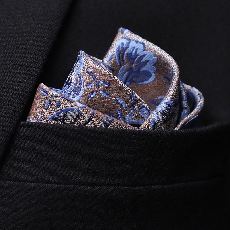 Kabatas lakatiņš kostīmam, ziedu raksts, poliesters, poliestera šķiedras oderes, diega krāsošana, drukāšana