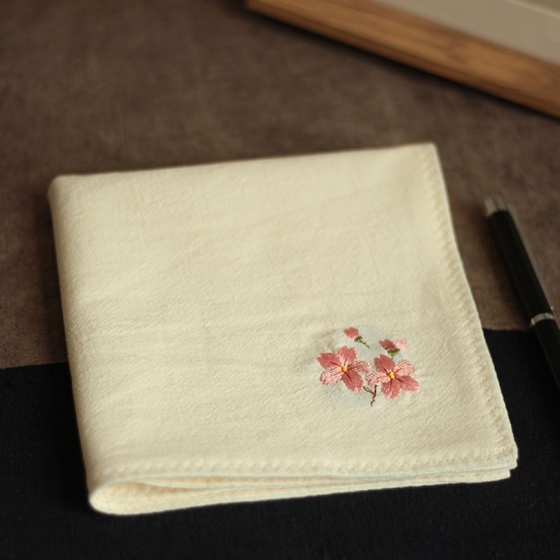 Kabatas lakats Unique – Sakura izšuvums, sakausējums materiāls, 2025. gada pavasaris, noliktavā