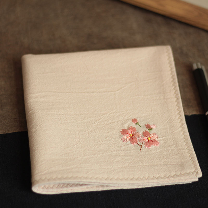 Kabatas lakats Unique – Sakura izšuvums, sakausējums materiāls, 2025. gada pavasaris, noliktavā