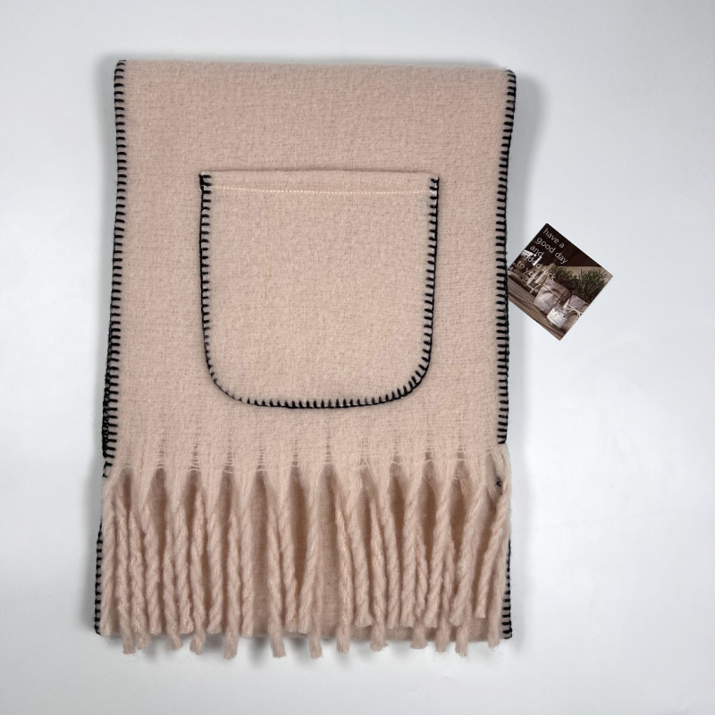 Mohēras šalle ar pūpjiem un lielām kabatām, ziemai, 100% poliesters