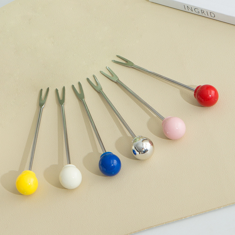 Porcelán gyümölcstál villával - May di, könnyű luxus retro stílus, 2025-ös bevezetés, gyümölcskosár